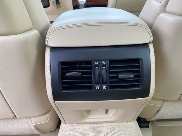 Used 2014 Lexus LS 460 AWD image 29