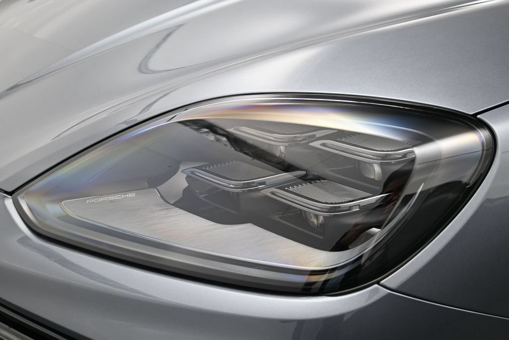 New 2026 Porsche Cayenne S AWD/4WD image 39