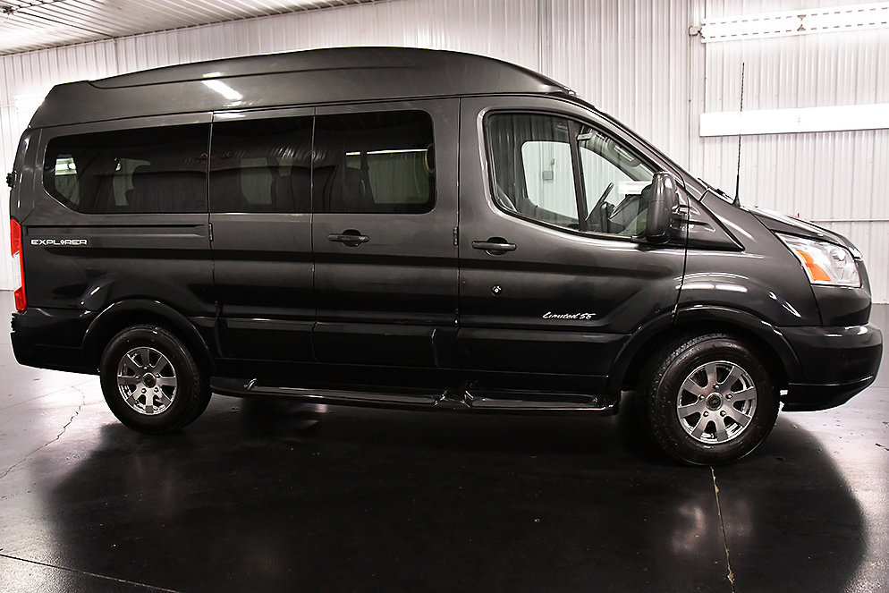 Used 2017 Ford Transit 150 130 Low Roof w/ Exterior Upgrade Package RWD image 8