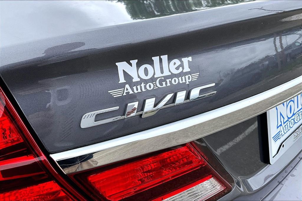 Used 2015 Honda Civic SE image 8