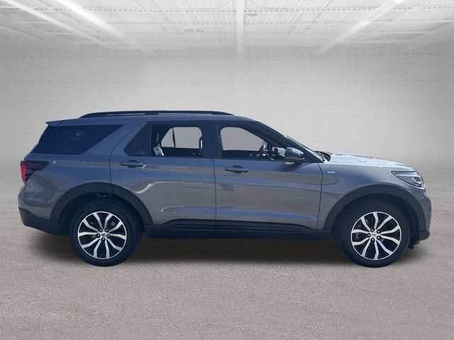 Used 2025 Ford Explorer ST-Line AWD/4WD image 5