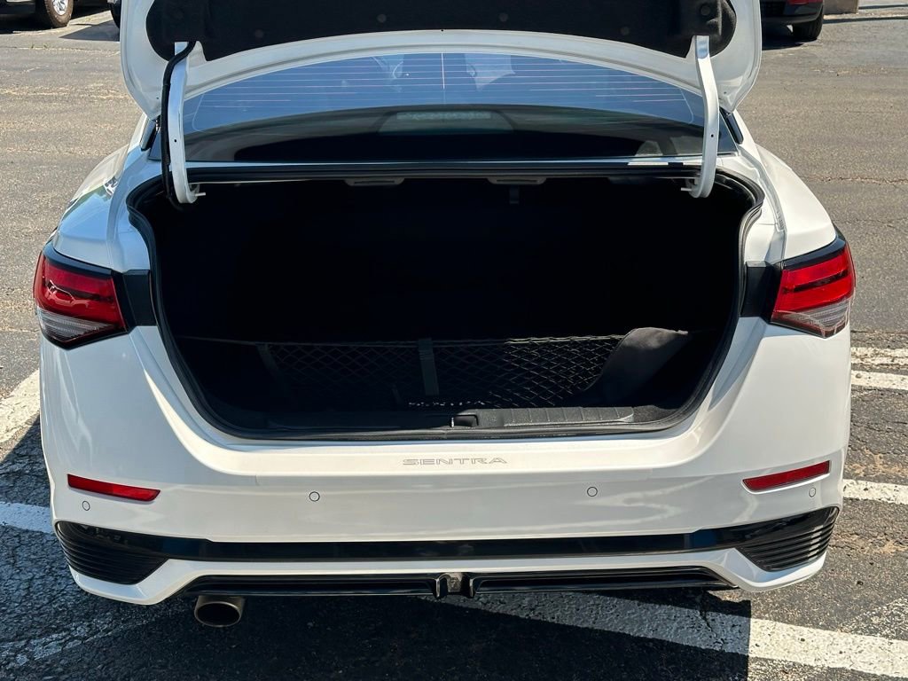 Used 2024 Nissan Sentra SR w/ Lighting Package image 8
