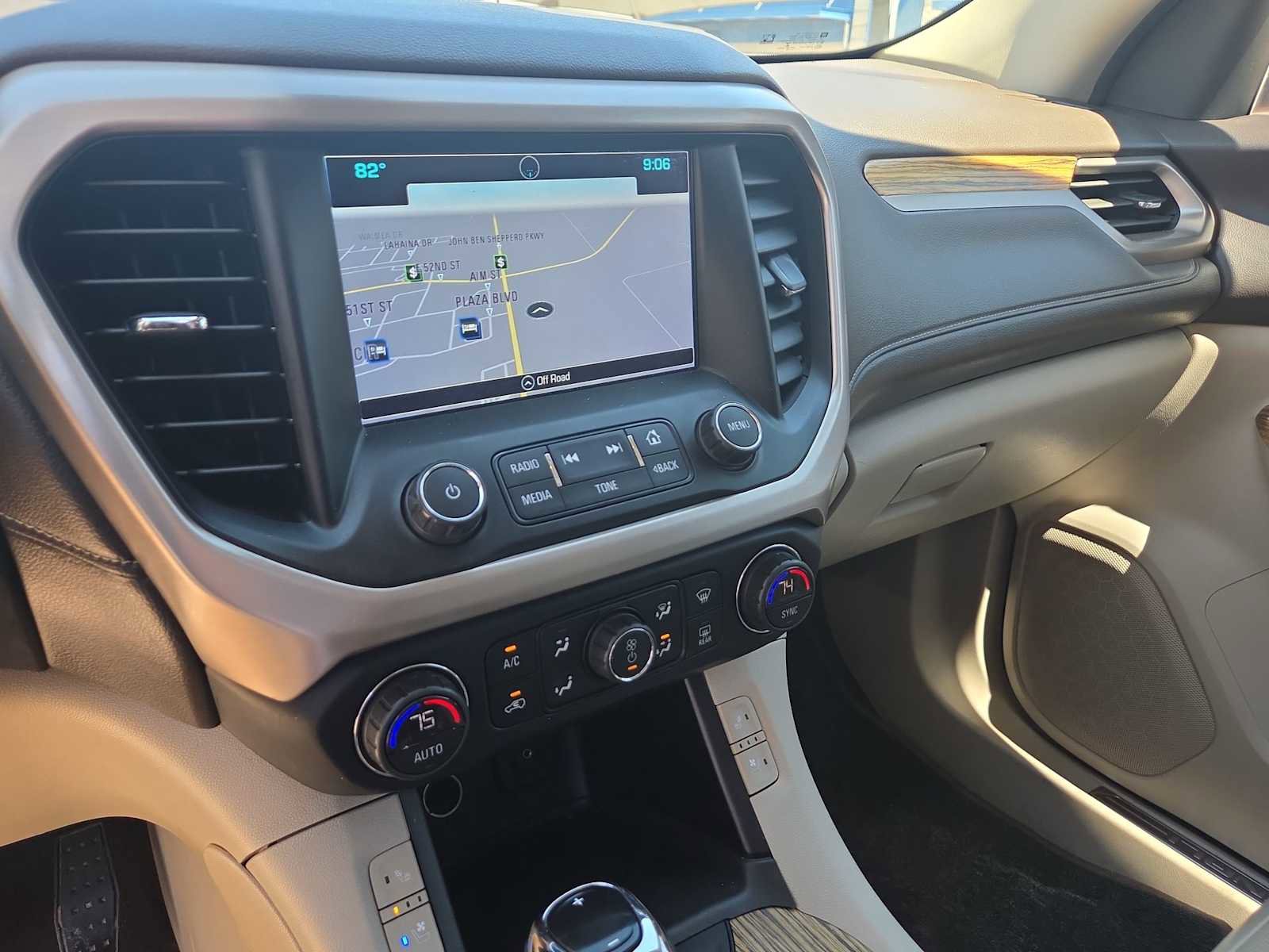 Used 2019 GMC Acadia Denali w/ Technology Package image 25