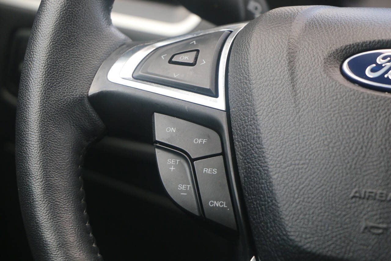 Used 2024 Ford Edge SEL w/ Convenience Package AWD/4WD image 18
