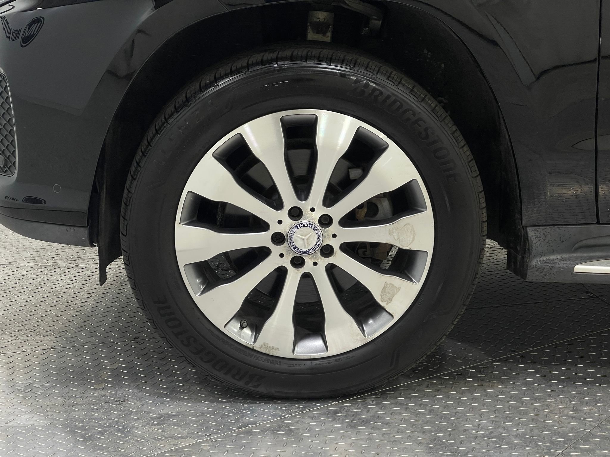 Used 2017 Mercedes-Benz GLS 450 4MATIC w/ Premium Package image 37