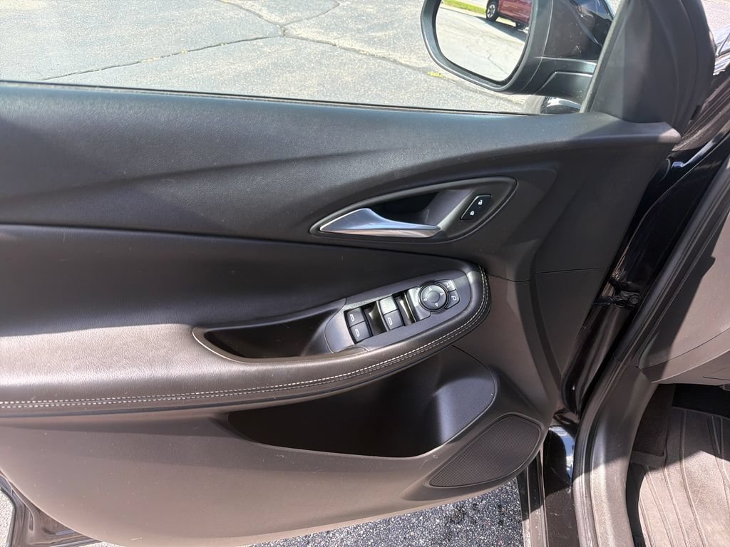 Used 2024 Buick Encore GX Preferred FWD image 16