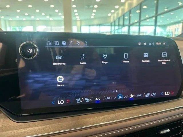 New 2026 Chevrolet Suburban High Country AWD/4WD image 42