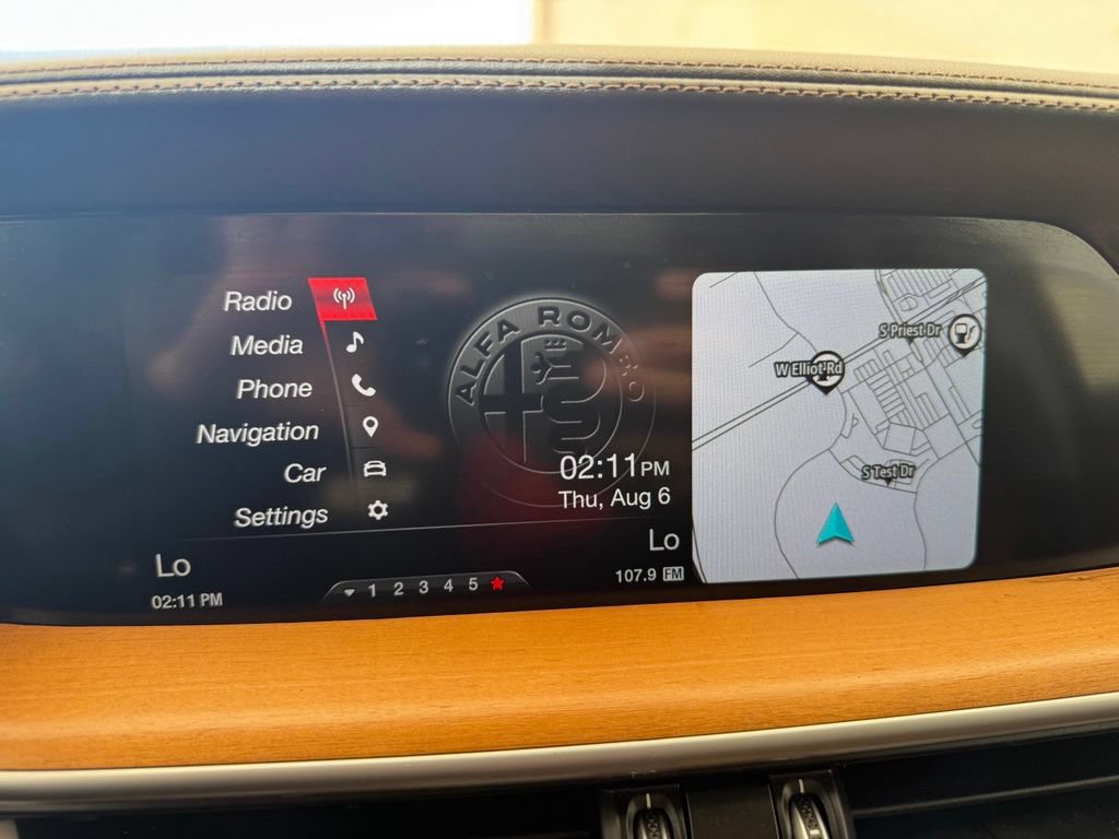 Used 2019 Alfa Romeo Stelvio Ti Lusso w/ Quick Order Package 22X Lusso AWD/4WD image 45