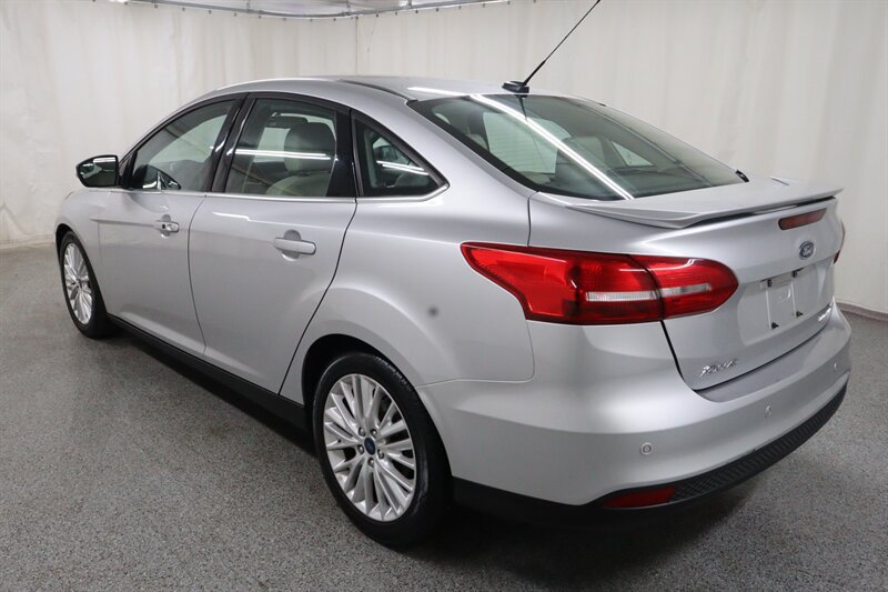 Used 2017 Ford Focus Titanium FWD image 5