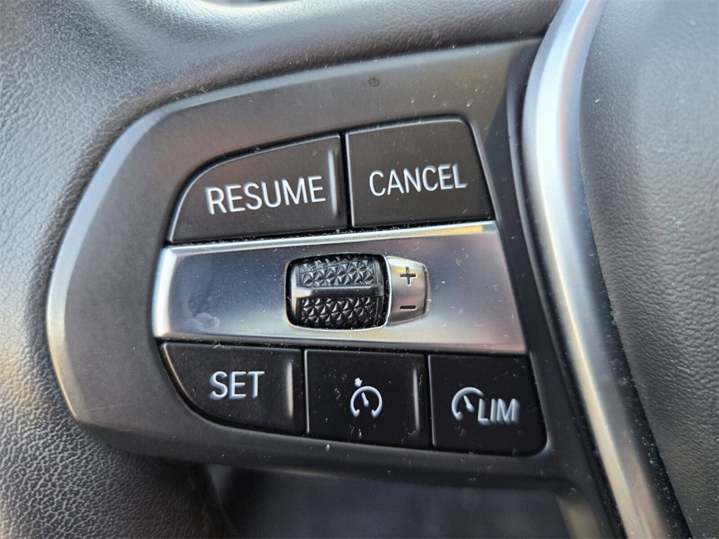 Used 2019 BMW 330i xDrive Sedan w/ Convenience Package image 25