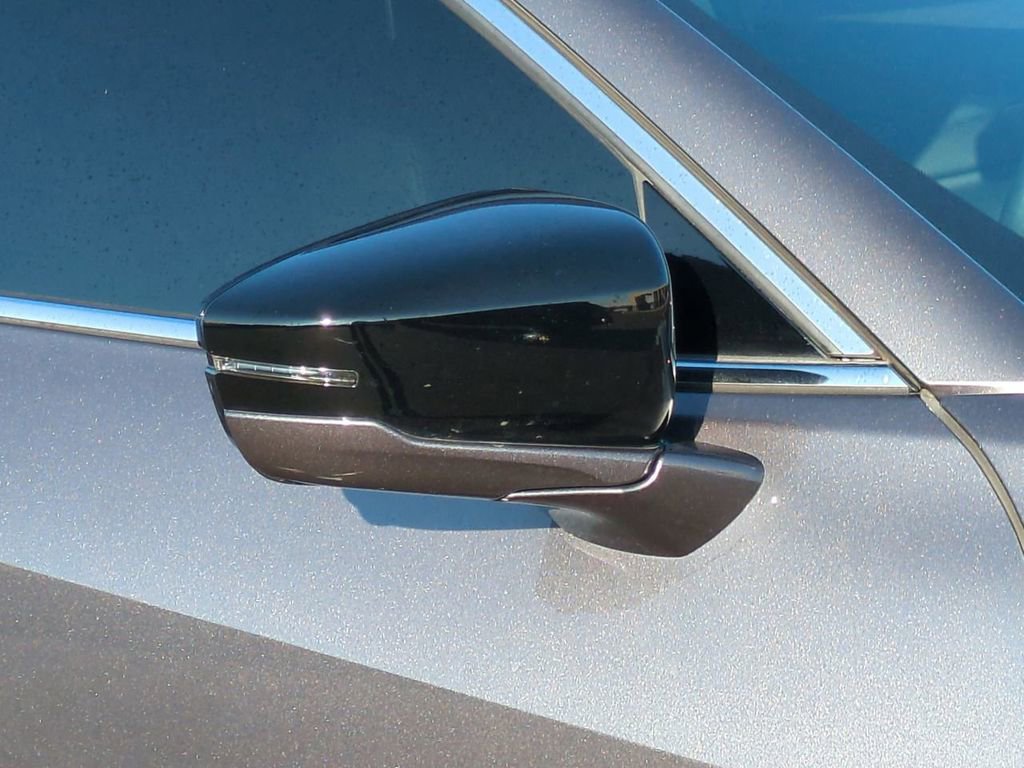 Used 2021 Acura TLX w/ Technology Package image 11