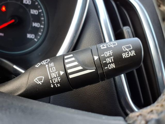 Used 2023 Chevrolet Equinox LT image 28