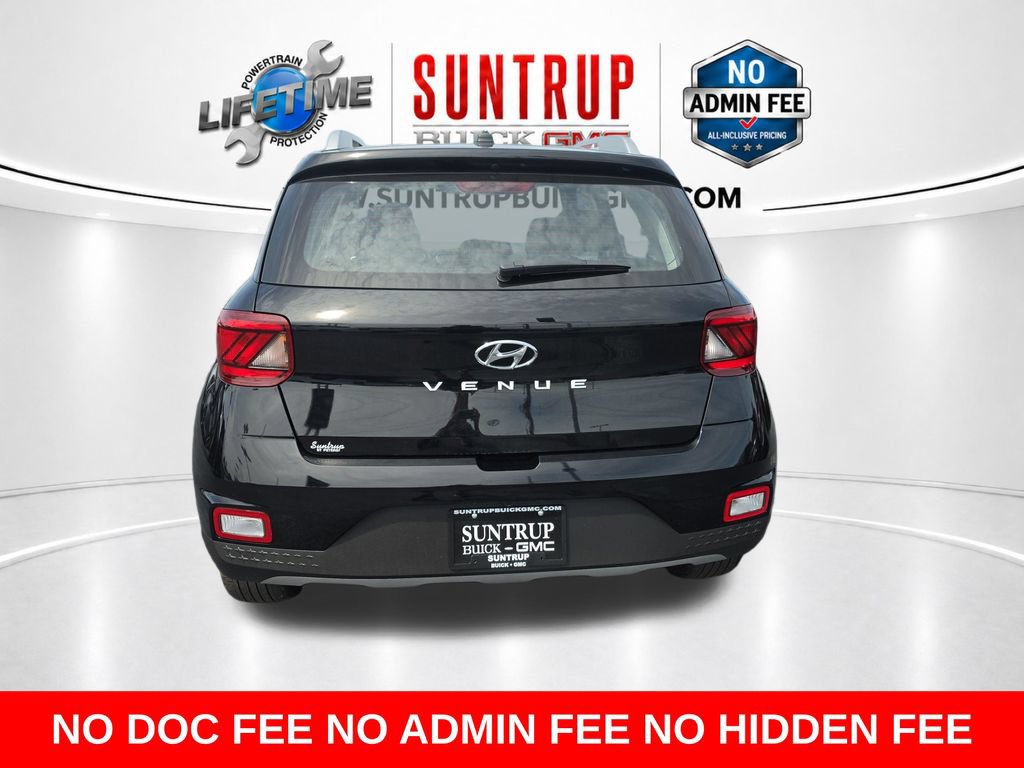 Used 2025 Hyundai Venue SEL FWD image 5