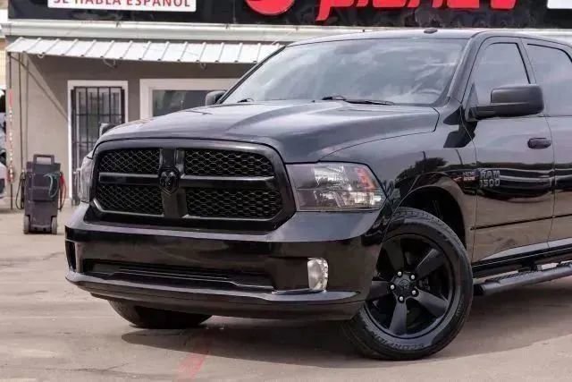 Used 2018 RAM 1500 Express w/ Black Ram 1500 Express Group image 5