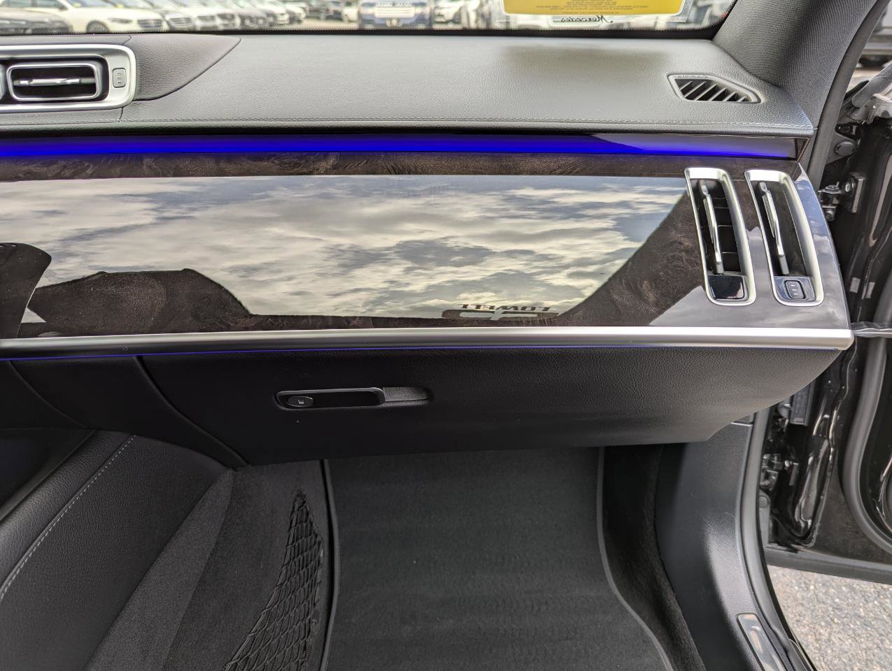 Used 2025 Mercedes-Benz S 580 4MATIC Sedan image 36