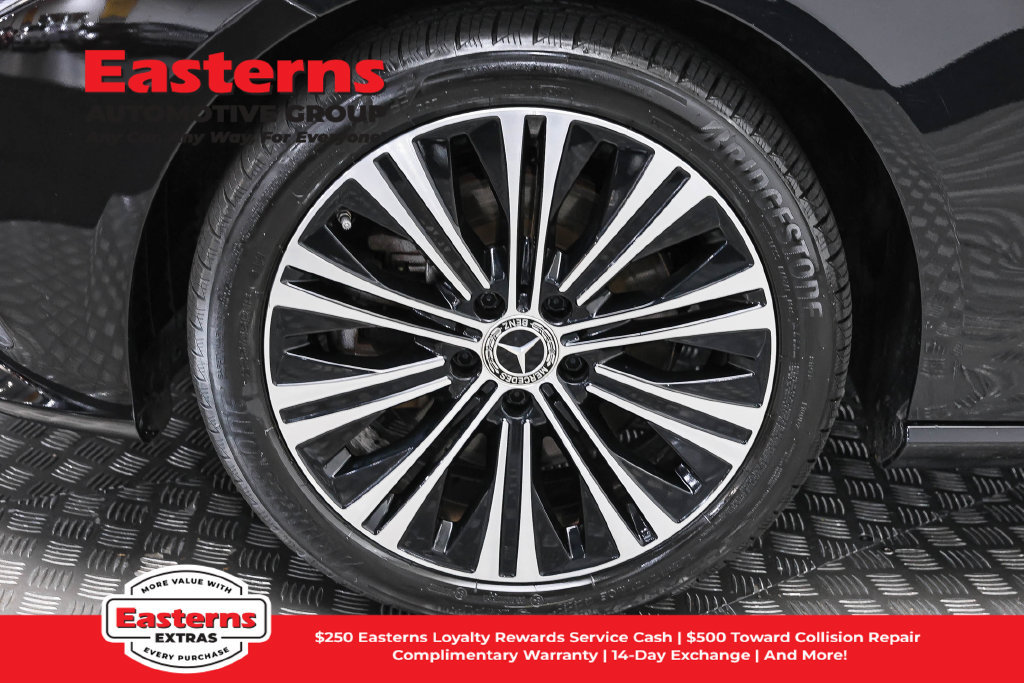 Used 2023 Mercedes-Benz CLA 250 4MATIC w/ Premium Package image 33