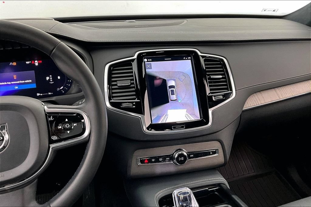 Certified 2023 Volvo XC90 B6 Ultimate w/ Lounge Package AWD/4WD image 7