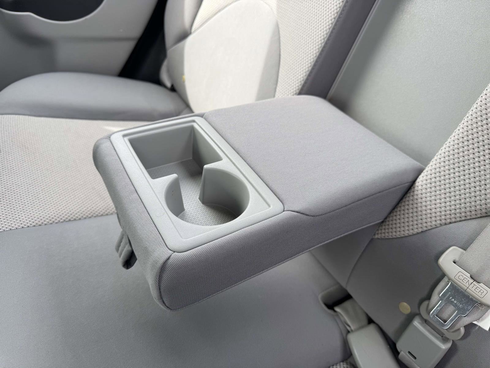 Used 2010 Hyundai Accent GLS image 9