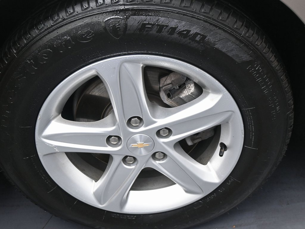 Used 2023 Chevrolet Malibu LS image 37