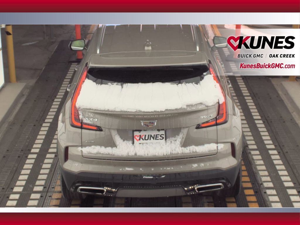 Used 2025 Cadillac XT4 Premium Luxury image 6