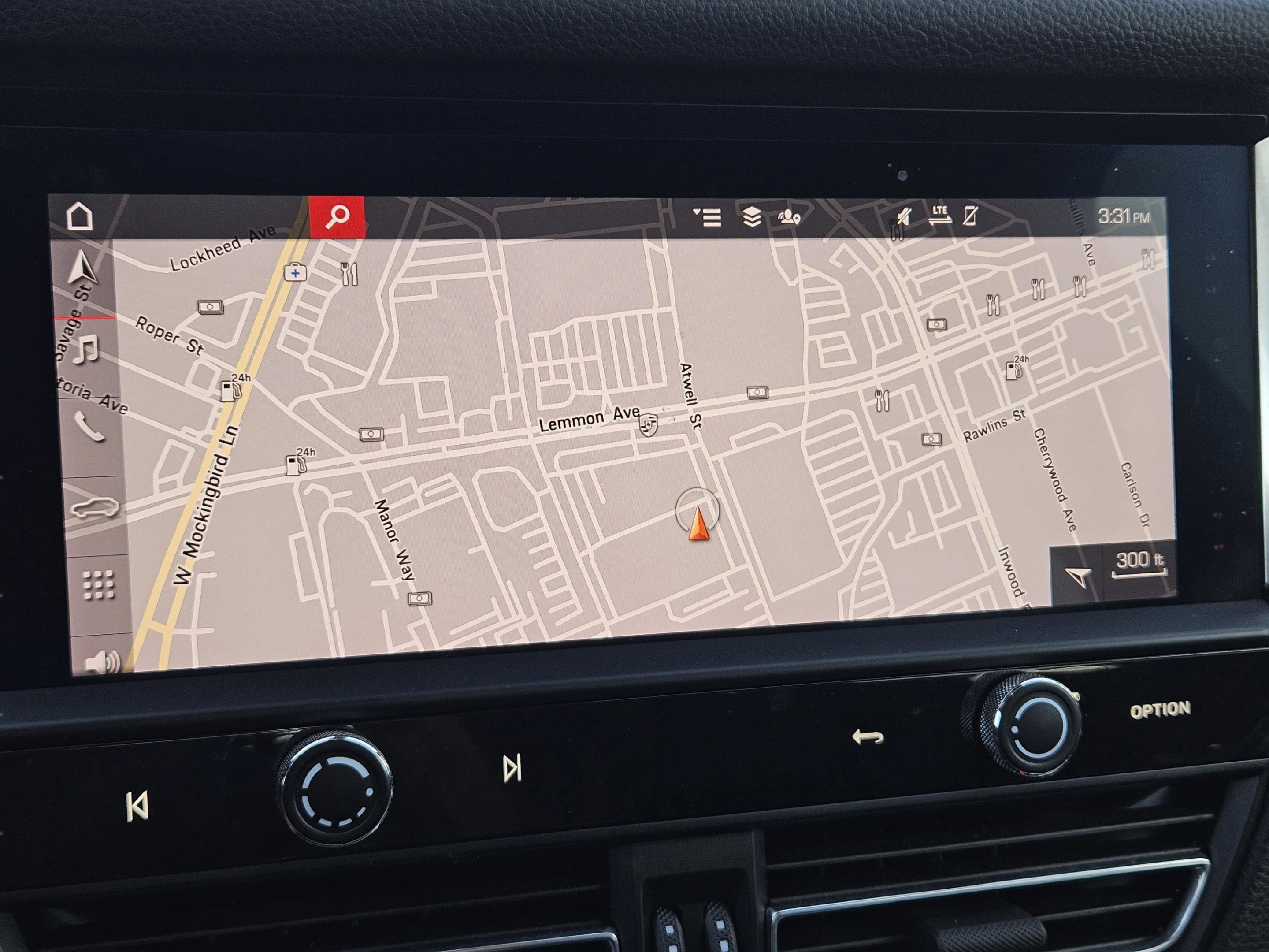 Certified 2023 Porsche Macan Turbo image 17