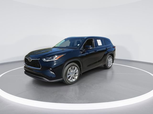 Used 2026 Toyota Highlander Limited AWD/4WD image 4
