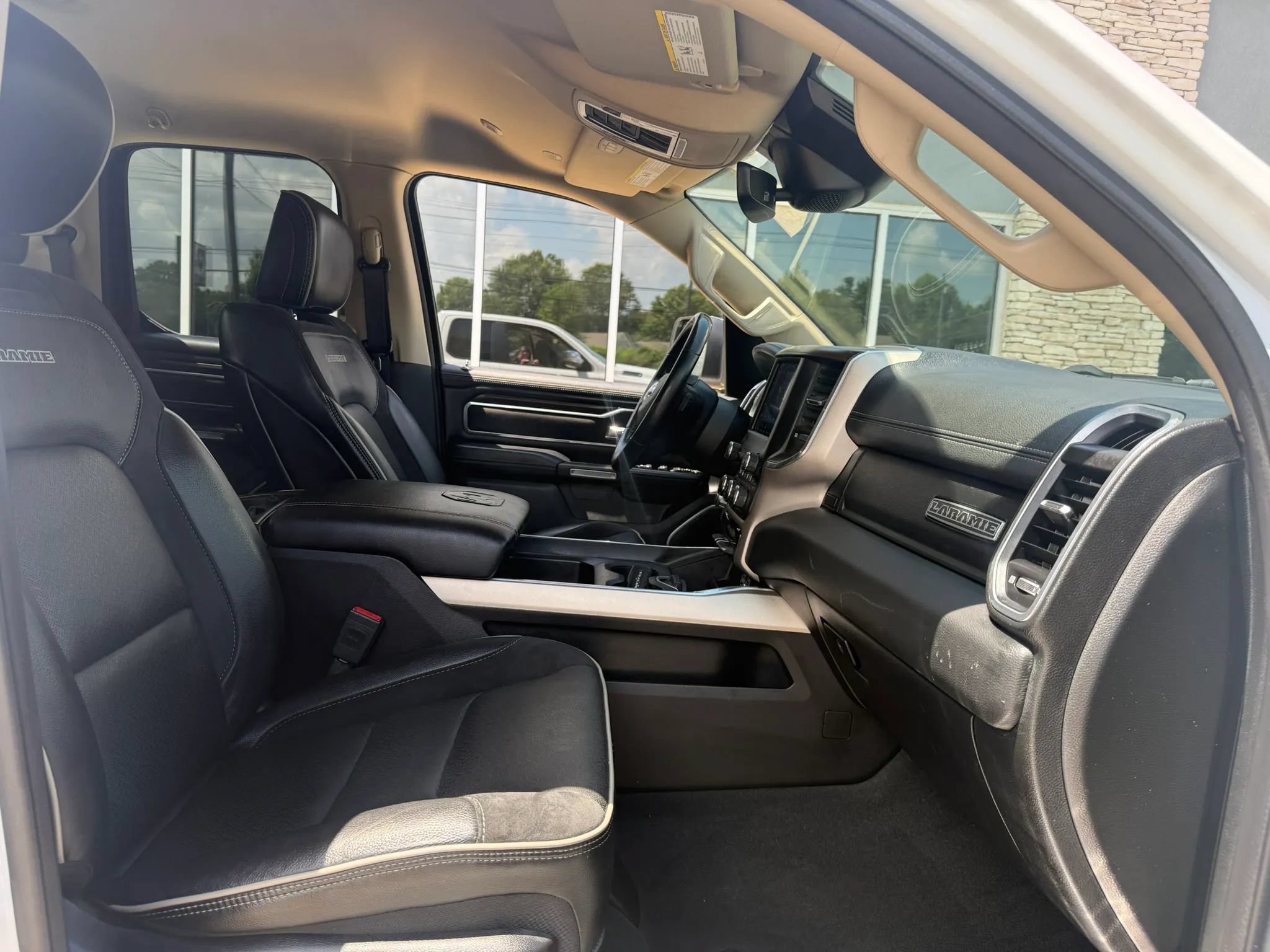 Used 2021 RAM 1500 Laramie RWD image 13