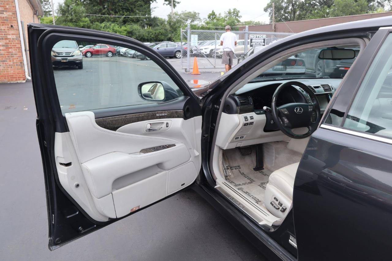 Used 2007 Lexus LS 460 L RWD image 18