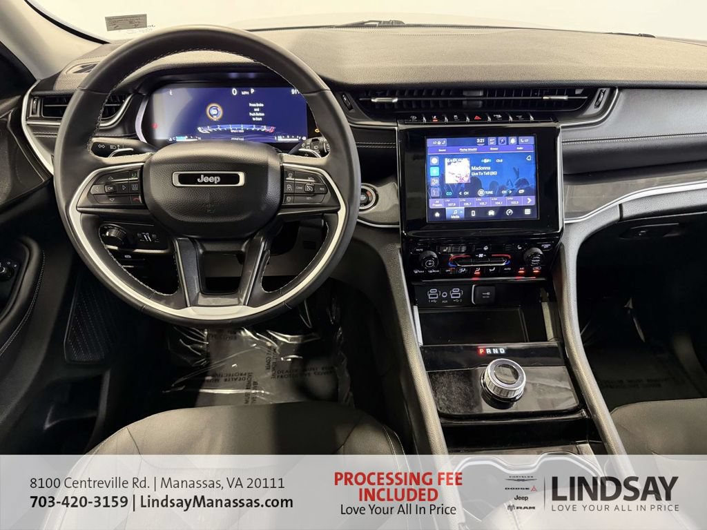 Used 2023 Jeep Grand Cherokee Laredo w/ Luxury Tech Group I AWD/4WD image 24