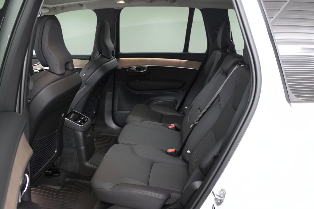 New 2025 Volvo XC90 T8 Core w/ Protection Package image 26
