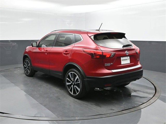 Used 2018 Nissan Rogue Sport SL image 5