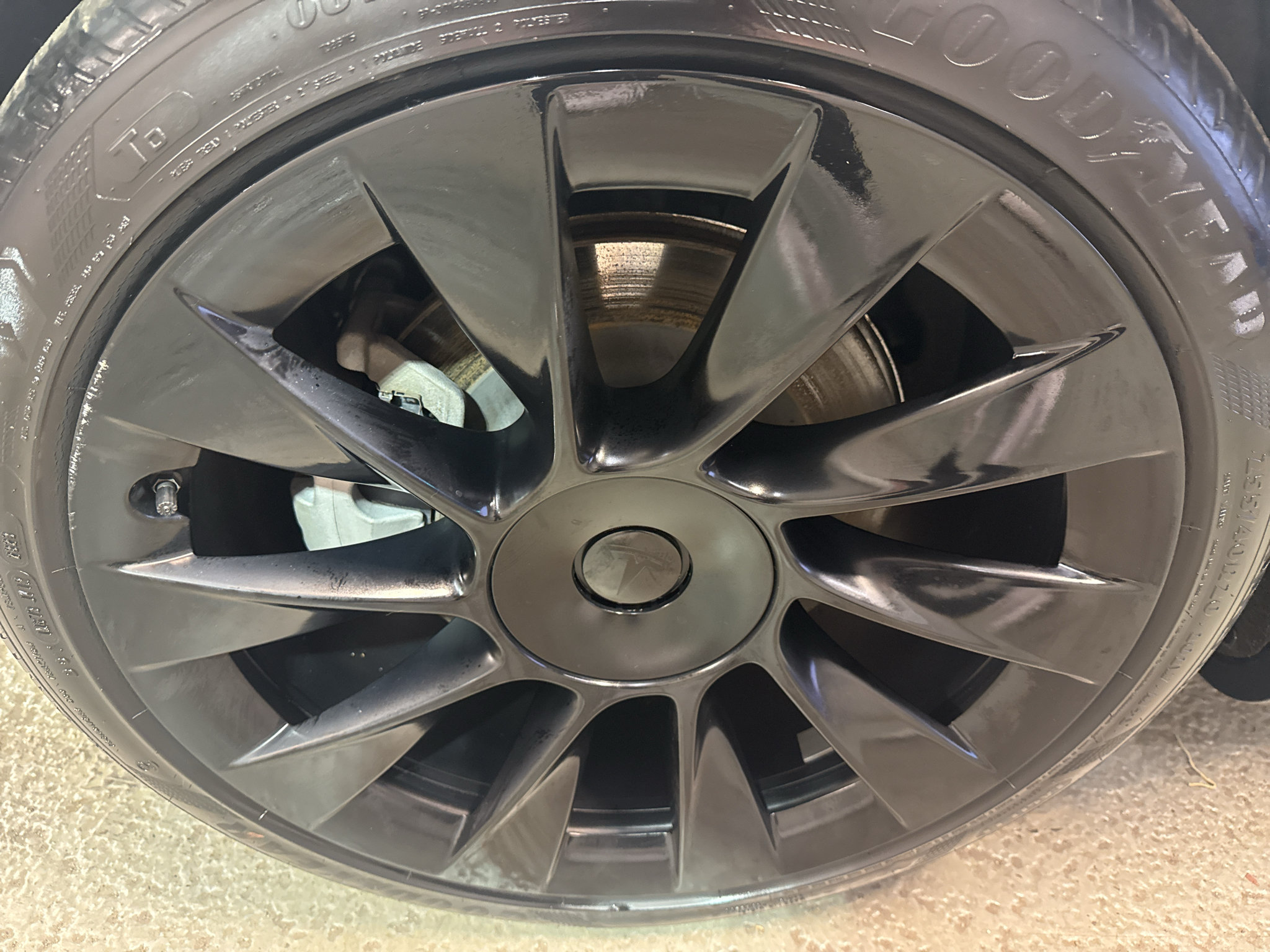Used 2022 Tesla Model Y Long Range AWD/4WD image 36