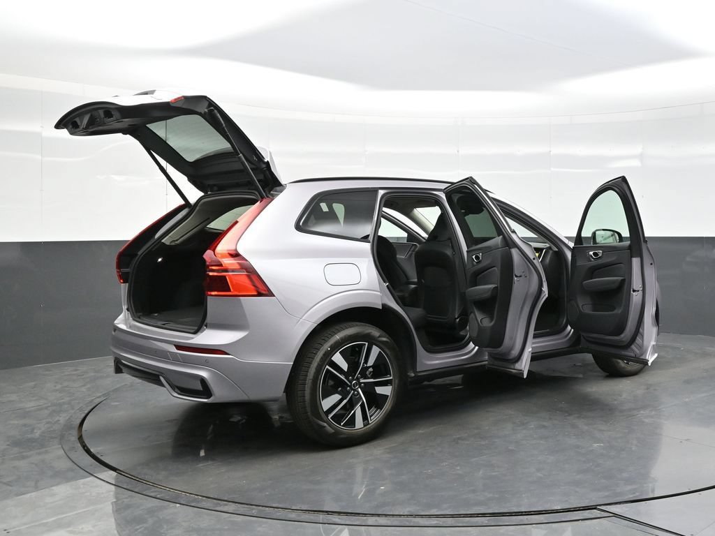 New 2026 Volvo XC60 B5 Core w/ Climate Package AWD/4WD image 62