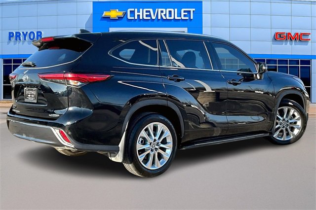 Used 2021 Toyota Highlander Limited image 5
