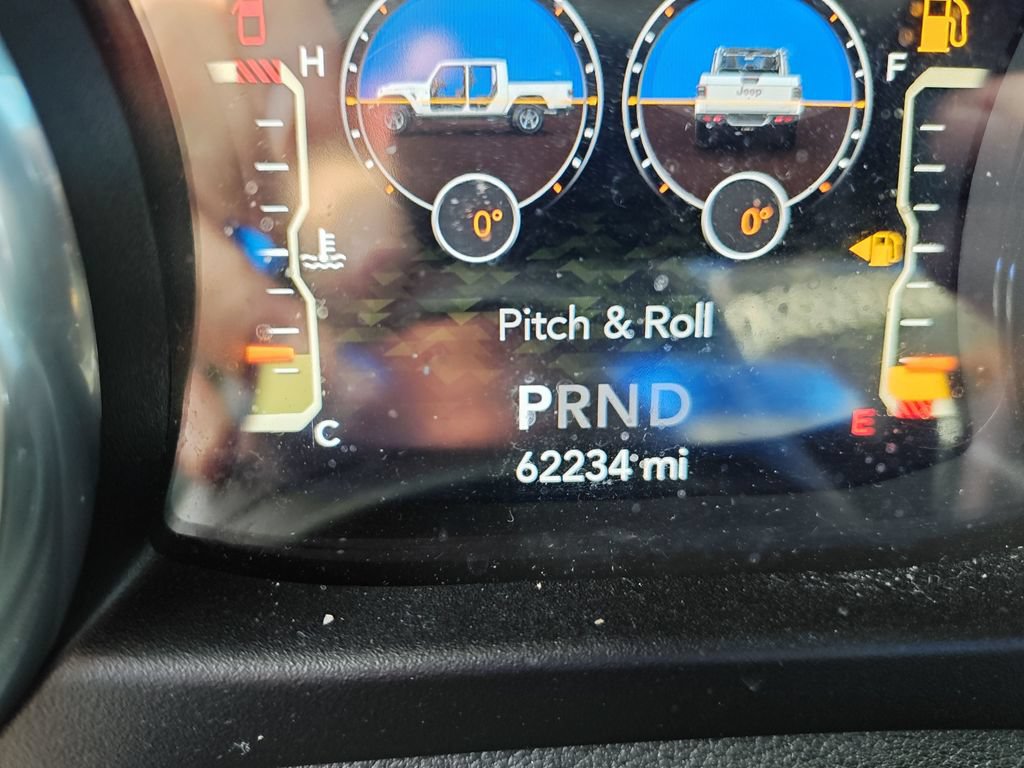 Used 2021 Jeep Gladiator Overland w/ Cold Weather Group AWD/4WD image 19