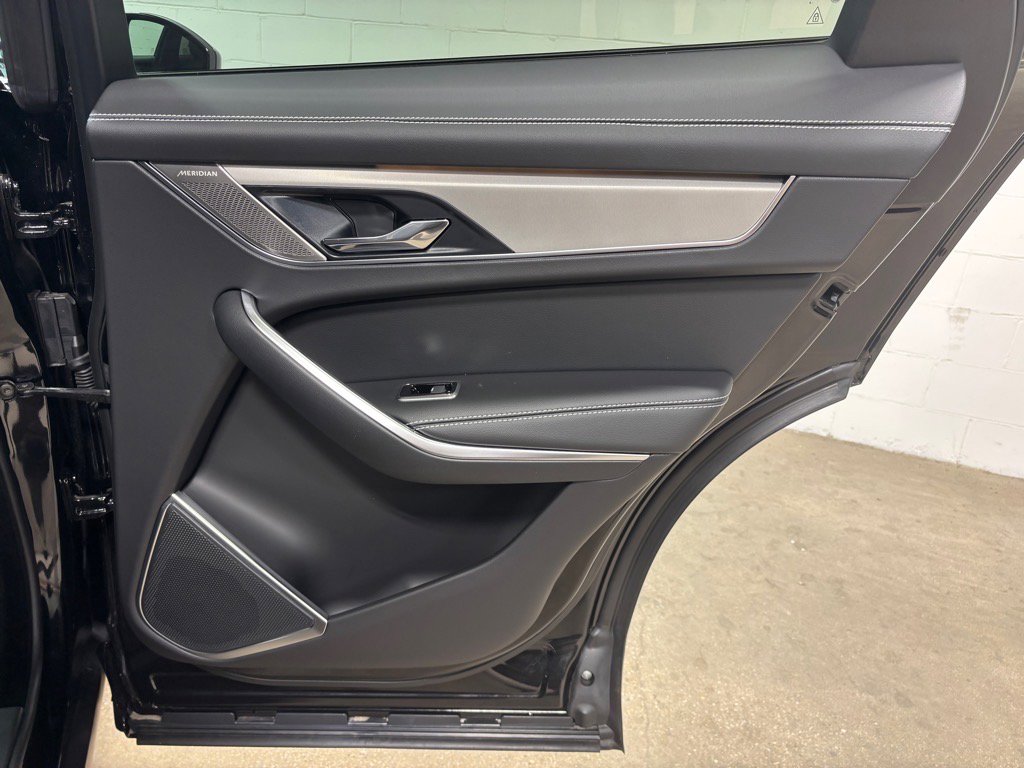 New 2026 Jaguar F-PACE R-Dynamic S image 39