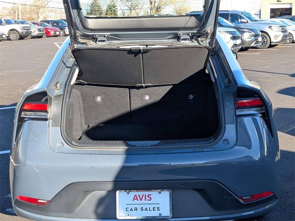 Used 2024 Toyota Prius LE image 31