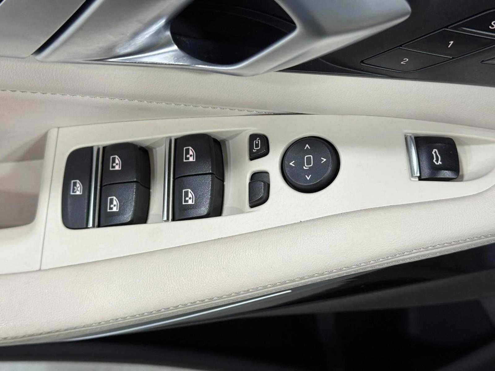 Used 2021 BMW X5 xDrive40i w/ Premium Package image 28