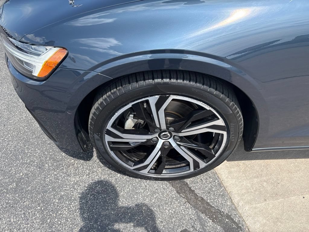 Certified 2023 Volvo S60 B5 Plus w/ Climate Package FWD image 11