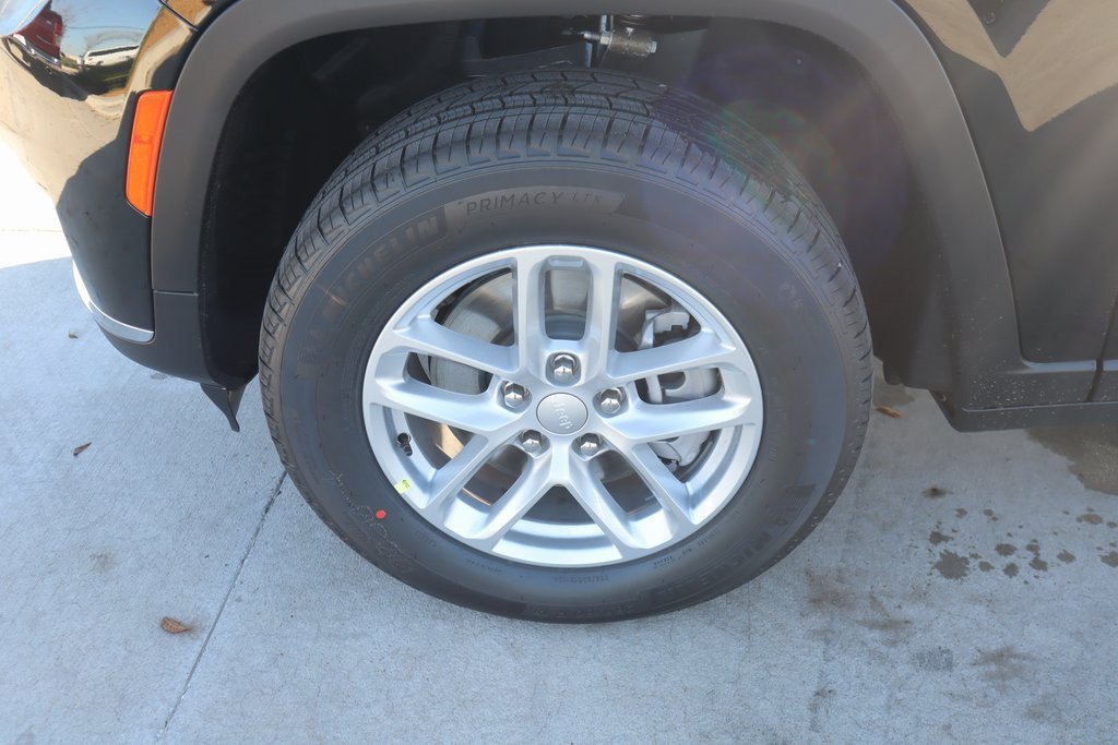 New 2025 Jeep Grand Cherokee L Laredo w/ Luxury Tech Group I image 18