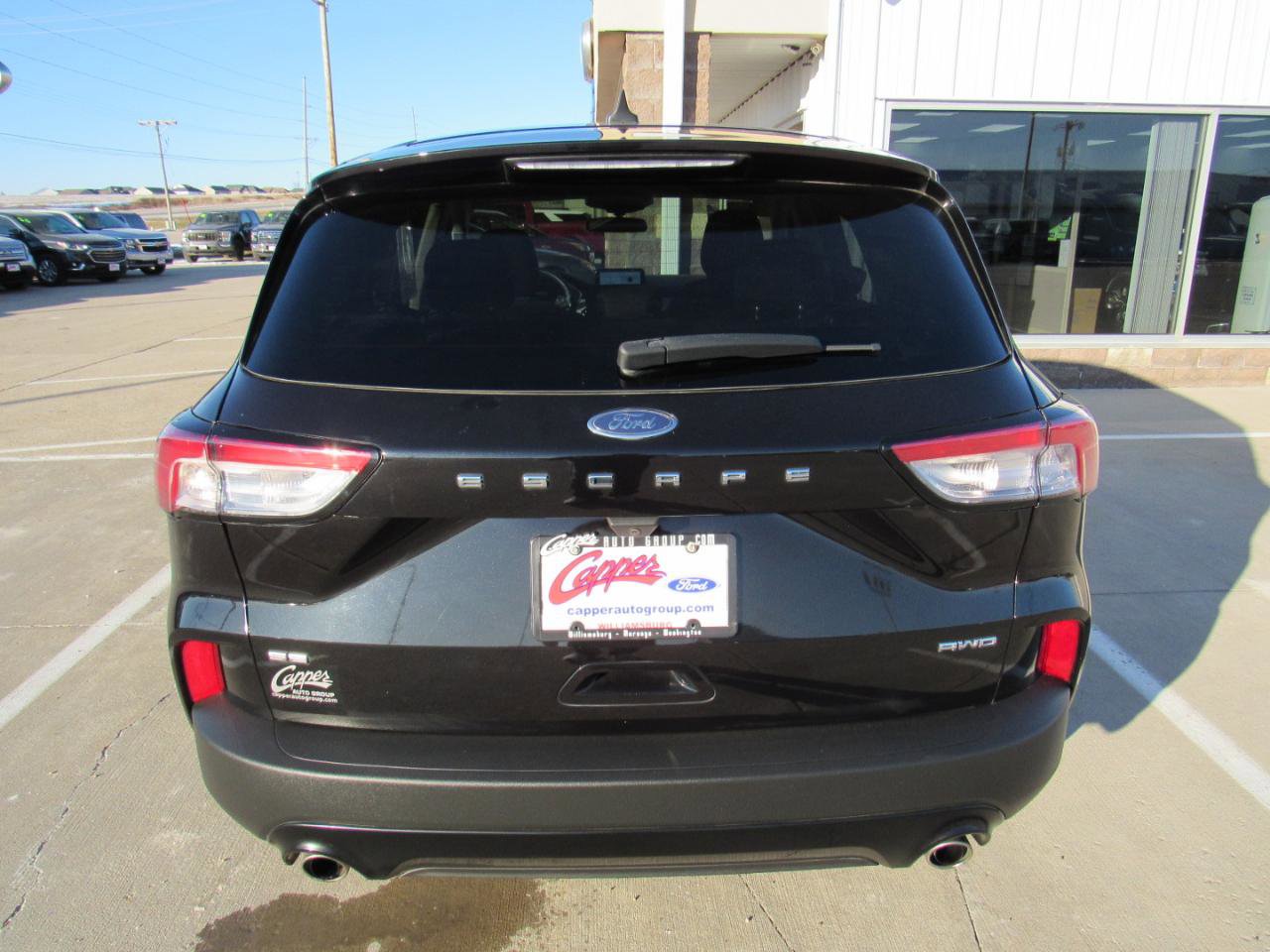 Used 2022 Ford Escape SE w/ SE Sport Appearance Package AWD/4WD image 7