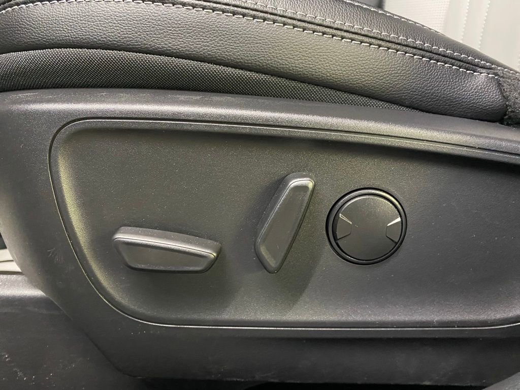 New 2026 Ford Escape Platinum w/ Premium Technology Package image 16