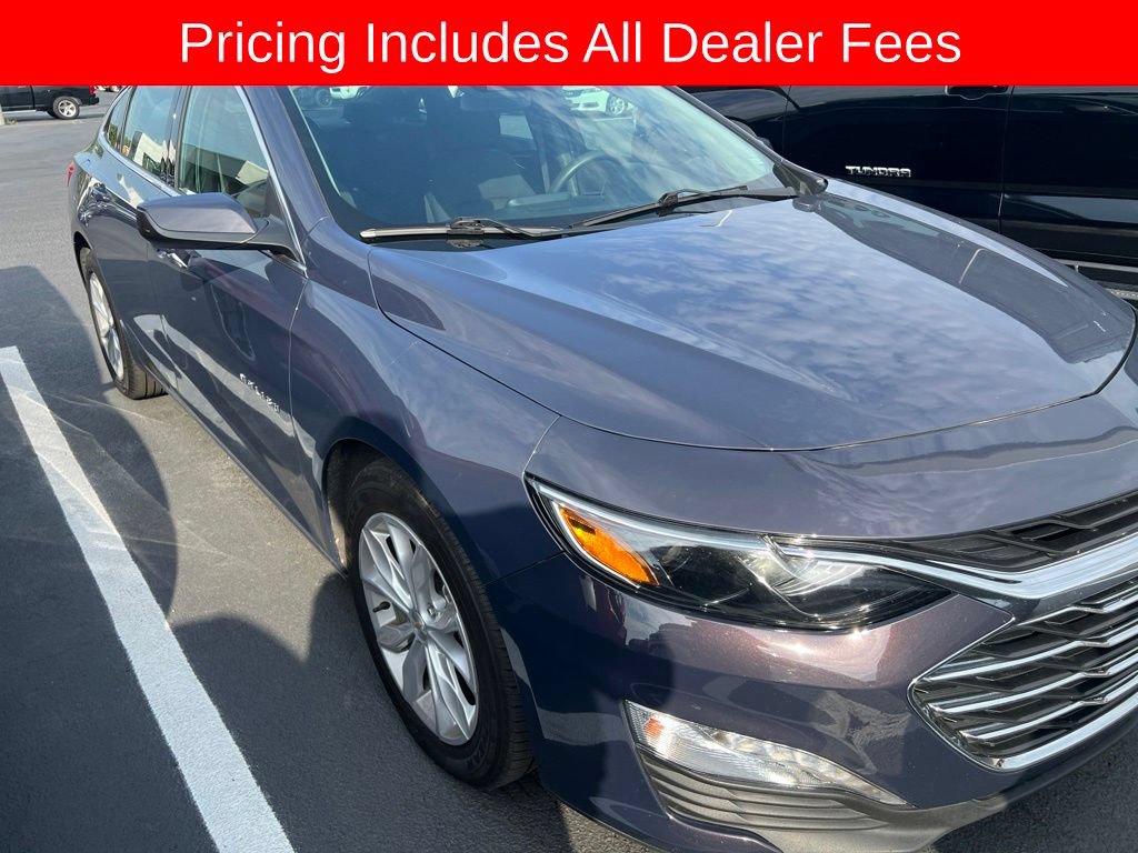 Used 2025 Chevrolet Malibu LT FWD image 2