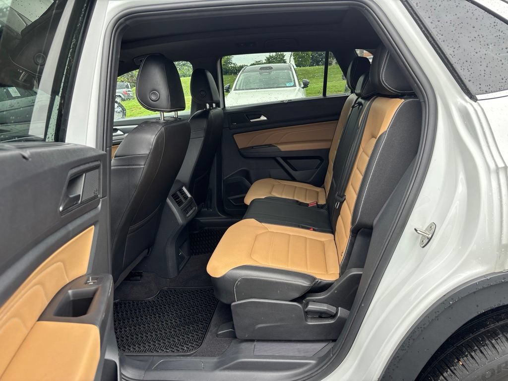 Certified 2023 Volkswagen Atlas Cross Sport SEL Premium R-Line AWD/4WD image 25