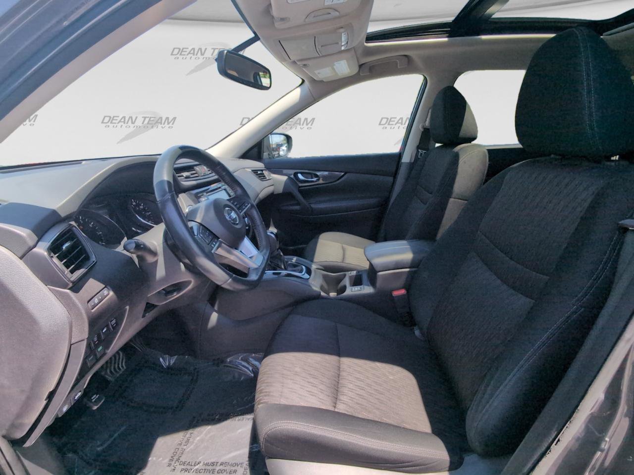 Used 2017 Nissan Rogue SV FWD image 12