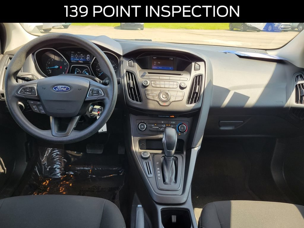 Certified 2017 Ford Focus SE FWD image 6