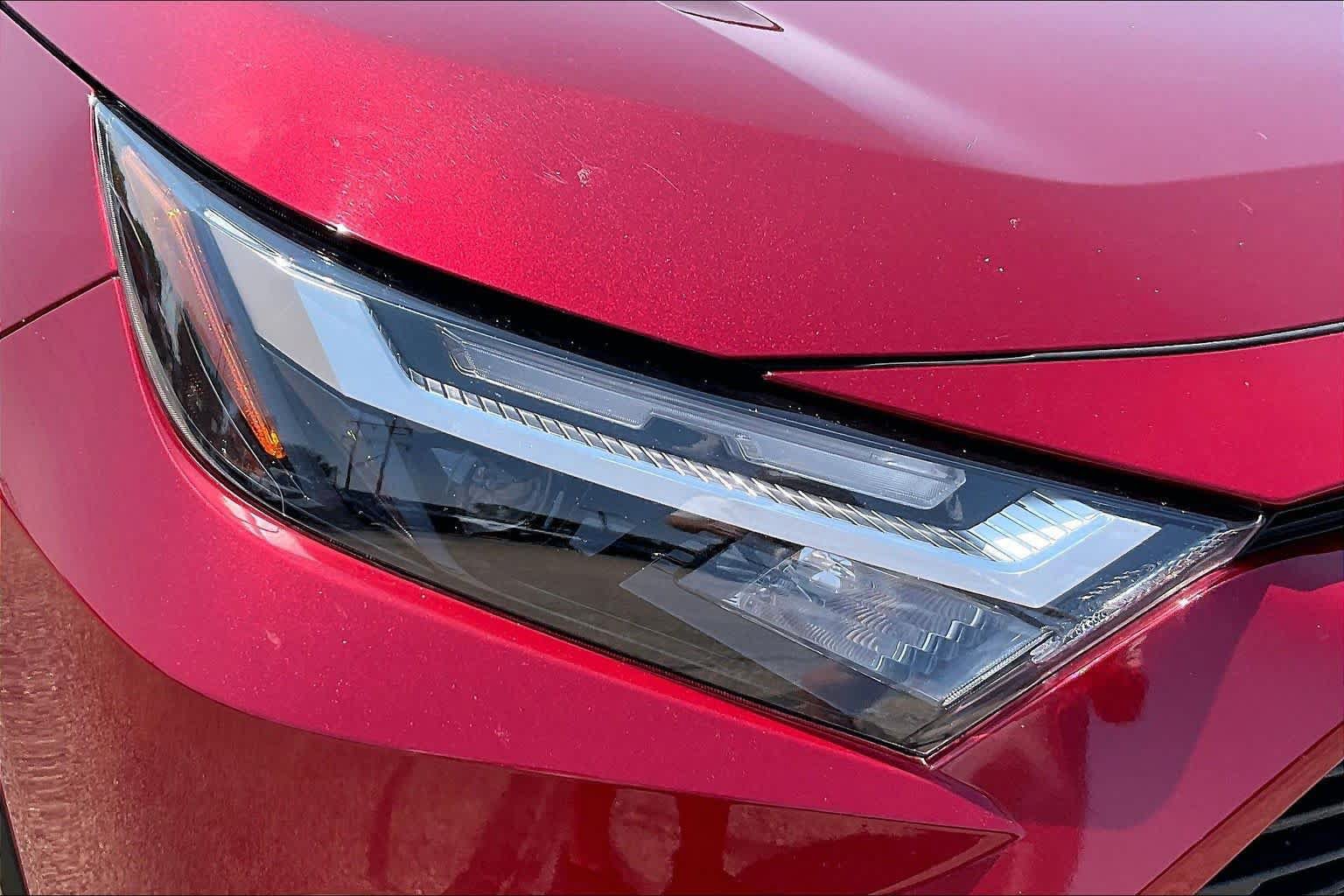 Used 2025 Toyota RAV4 XLE FWD image 26