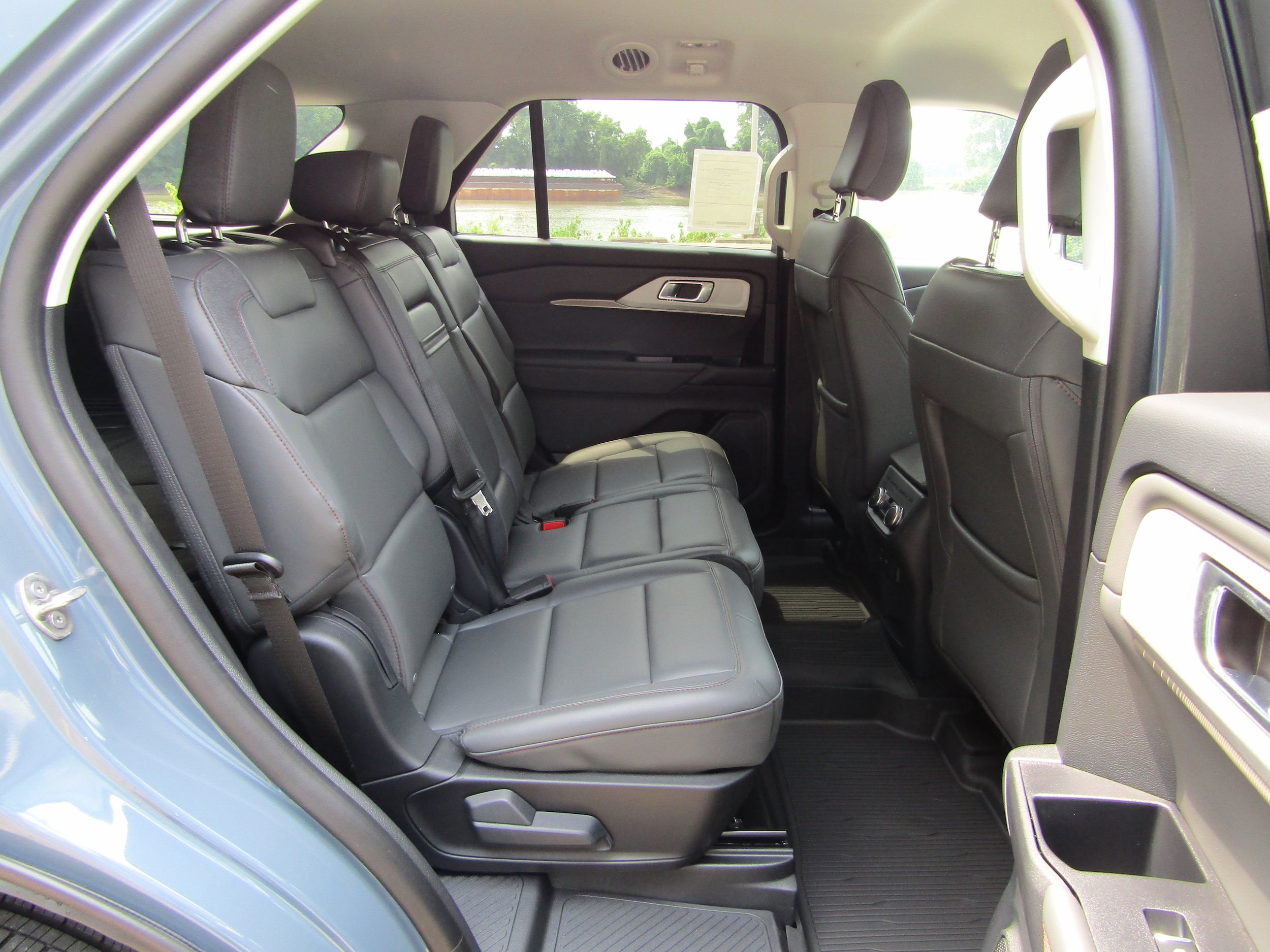 New 2026 Ford Explorer Active w/ Active Comfort Package AWD/4WD image 24
