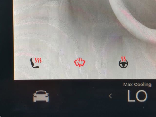 Used 2022 Tesla Model Y Performance image 31