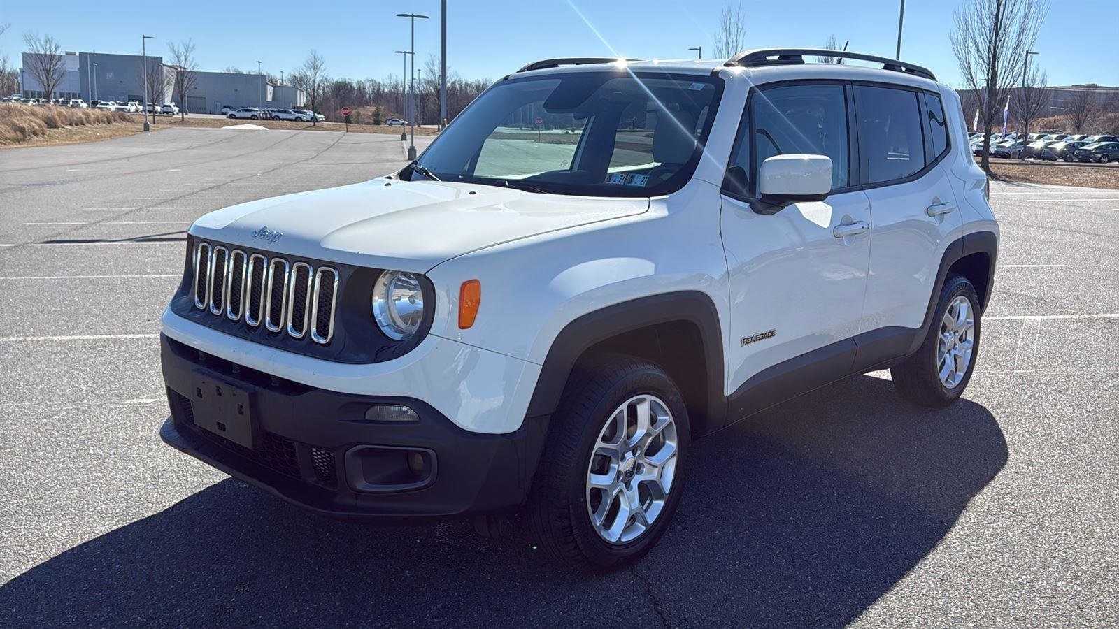 Used 2015 Jeep Renegade Latitude w/ Cold Weather Group image 15